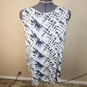Livi Active Black & White Abstract Tie-Dye Tank 22/24